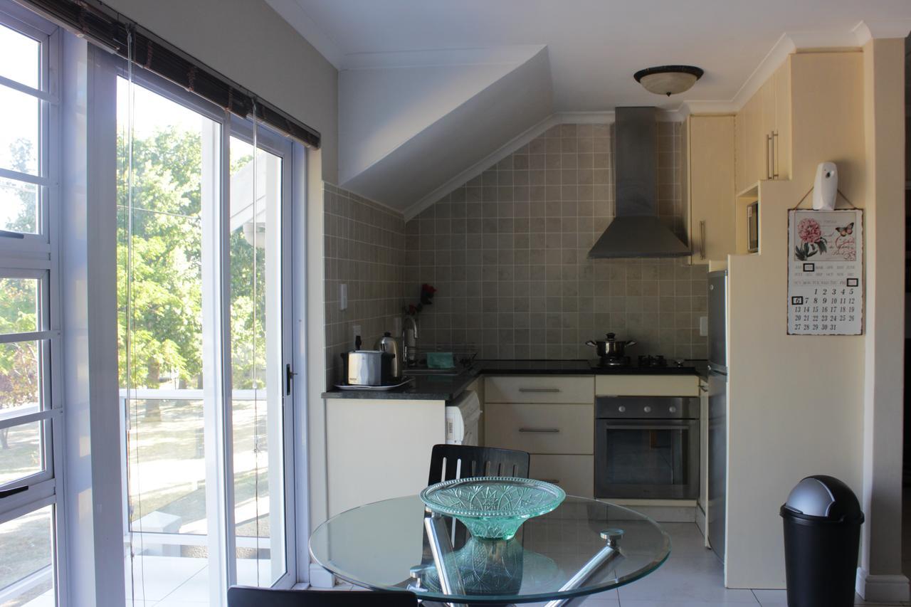 Milas Place Somerset West Exterior photo
